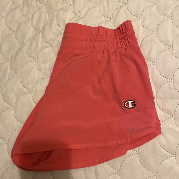 Champion sports bra and running shorts - Picture 5 of 9